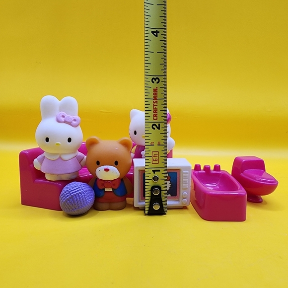 Hello Kitty Figures & Accessories for 2004 Light Up Dream House Sanrio Blue Box - Picture 2 of 5